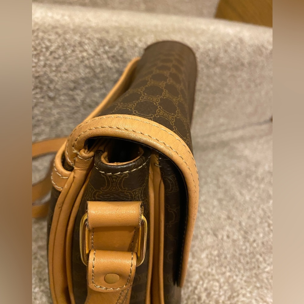 Celine Crossbody - Picture 4 of 16